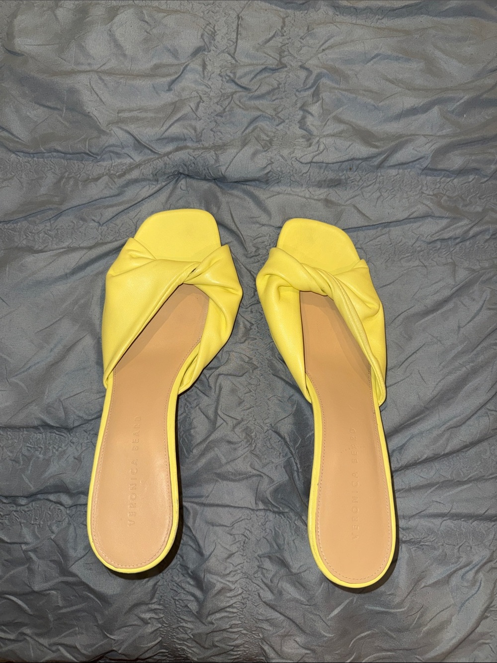 Vero Cuoio Yellow Knot Slide Mules